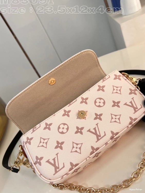 LOUIS VUITTON Wallet Chain on Ivy 0729